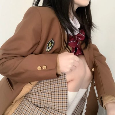 少年MON，真正的名字不知道